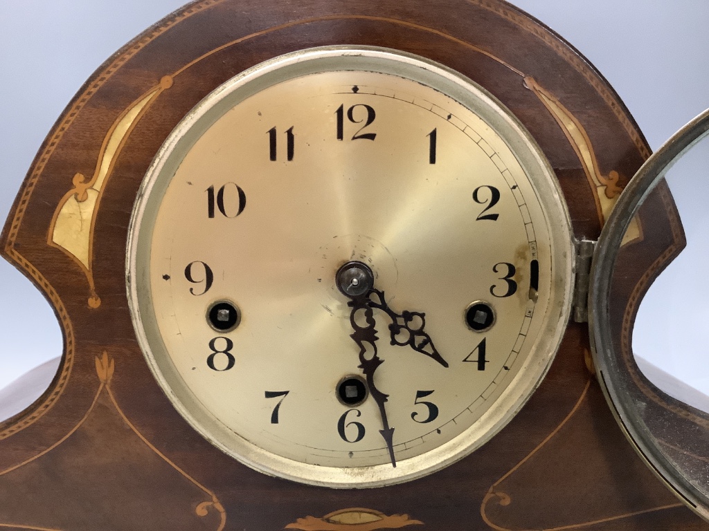 An Edwardian inlaid mahogany cased mantel clock, width 44cm, height 26cm